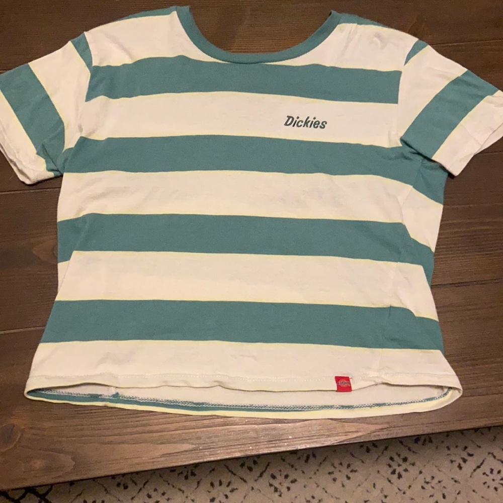 A green and white womens tee shirt!